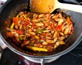 Foto langkah ke 3 dari resep 68. Baby Cumi Sambal Pedas.