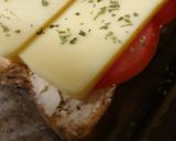 A picture of step 3 of Say cheese toasty.