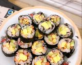 Hình bước làm 3 của món Kimbap tôm trứng 👦🏻💗