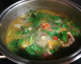 Foto del paso 12 de la receta: Sopa de judía plana con costillas de cerdo y acelga