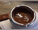 Foto del passaggio 3 della ricetta Dolcetti al cioccolato con cuore morbido (dolcetti del riciclo)