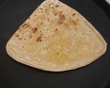 A picture of step 2 of Meetha paratha.
