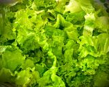 Hình bước làm 3 của món Salad Cá Hồi Sốt Trứng, Tôm Khô