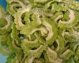 Foto langkah ke 1 dari resep Tumis kering pare + step anti pahit tapi crunchy.