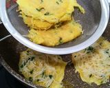 Foto langkah ke 4 dari resep Bihun Dadar.