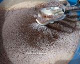 Foto langkah ke 2 dari resep Bolu Kukus Coklat 2 Telur super fluffy.