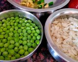 A picture of step 1 of Banarasi Chura Matar.