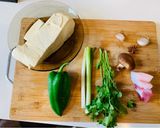 A picture of step 1 of Pork, Chinese Mushroom and Chili Tofu.