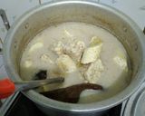 Foto langkah ke 4 dari resep Opor Putih Telur Tempe.