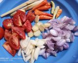 Foto langkah ke 5 dari resep Papeda Kuah Kuning Ikan Patin.