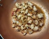 A picture of step 4 of Connecticut Lobster Rolls.
