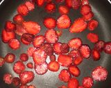 Foto langkah ke 3 dari resep Korean strawberry milk.