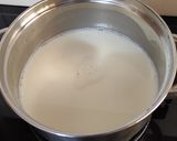 A picture of step 4 of Cookies custard pudding.