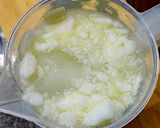 Foto langkah ke 3 dari resep Es Simpel Timun Suri Susu Melon🍸🍈😋.