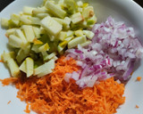 Foto del paso 1 de la receta: Ensalada de manzana verde, zanahoria, cebolla morada, aguacate y mayonesa casera🍏🥑🧅🥕