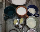 A picture of step 1 of Suji ke gulabjamun.