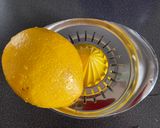 Une image de l'étape 3 de Aiguillettes de poulet au citron 🍋 et aux asperges.