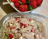 Une image de l'étape 4 de Cookies moelleux BB, fraises fraîches et chocolat blanc.