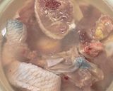 栗子蓮子百合雞腿湯的食譜步驟1照片