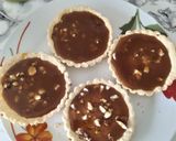 Une image de l'étape 4 de Tartelettes amandes caramel chocolat au lait.