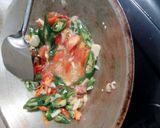 Foto langkah ke 4 dari resep Tumis cumi asin cabe ijo.