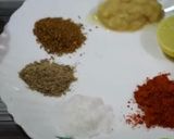 A picture of step 1 of Chicken shawarma.