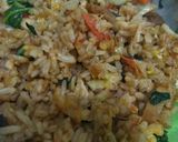 Foto langkah ke 7 dari resep Nasi goreng sambal 😁.