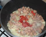 Foto del paso 3 de la receta: Spaghetti con salsa de salchicha criolla
