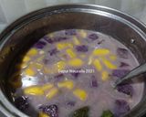 Foto langkah ke 4 dari resep Kolak Gadung Ungu.