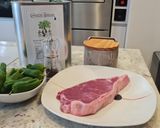 Foto del paso 1 de la receta: Entrecot de ternera con pimientos del padrón
