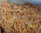Foto langkah ke 4 dari resep Mie Goreng Tarempa Khas Batam.