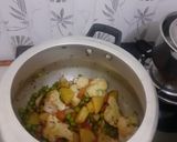 A picture of step 2 of Vegetable Pulao.