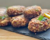 A picture of step 4 of *Easy* Crab Cakes w/ Spicy Mayo *no egg*.