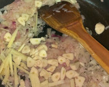 A picture of step 2 of Kharry masaly ka Qeema.