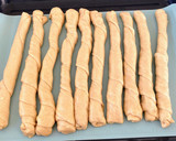 A picture of step 2 of Twist Bread.