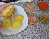 Foto del paso 1 de la receta: Patatas rellenas y gratinadas
