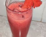 A picture of step 1 of Watermelon shake.