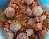 Une image de l'étape 3 de Courgette ebly tomate avec boulettes.