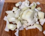 A picture of step 5 of Potatoes and Celery in Pork Broth.
