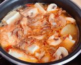 A picture of step 4 of 🌱 Quick Vegetarian Bún Bò Huế with Soup Cubes.