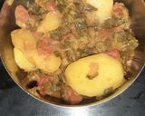 हरे प्याज़ और आलू की सब्जी (hare pyaz aur aloo ki sabzi recipe in Hindi) रेसिपी चरण 6 फोटो