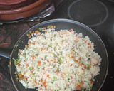 Foto del paso 7 de la receta: Cerdo agridulce con salteado de cuscús y verdura