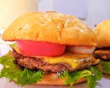 A picture of step 8 of Juicy Hamburger.