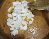 A picture of step 2 of Paneer lasooni.