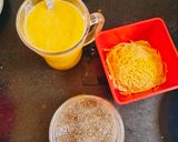A picture of step 3 of Muskmelon falooda 😋 Summer special Drink 🍷 falooda 😋.