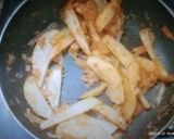 A picture of step 5 of Tasty Chilli Potatoes.