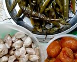 รูปขั้นตอนการทำที่ 1 ของ "น้ำพริกหนุ่ม" Northern Thai Green Chilli Dip 😋🥰