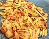 Gambar langkah 4 resipi 👩‍🍳Crab Sticks Goreng Spicy.