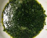 Hình bước làm 2 của món Nấu ăn cùng con: Mì trứng húng quế tươi và bolognese tôm