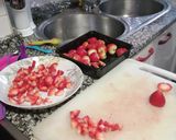 Foto del paso 4 de la receta: Tarta de yogur de fresa